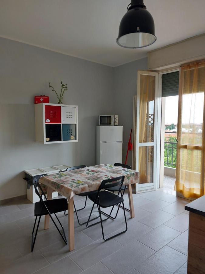 Fare Bnb - Room Del Parco Reggio Emilia Exterior photo